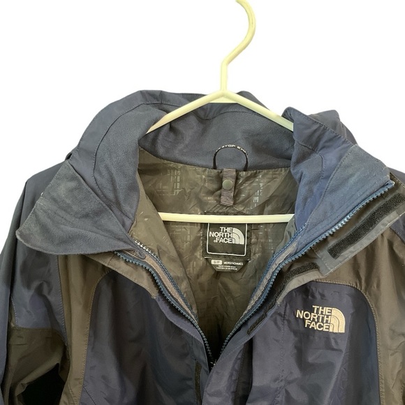 The North Face Men's Jacket, Size Small - Picture 11 of 11
